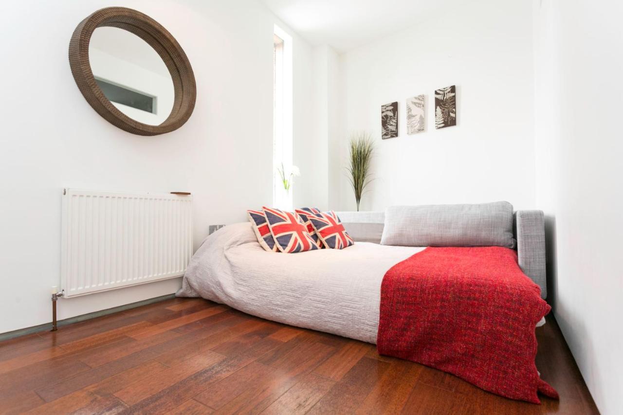 Cedar House Canterbury Bagian luar foto